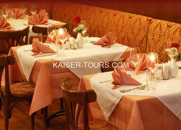 Новый год Cafe Vienne Restaurant