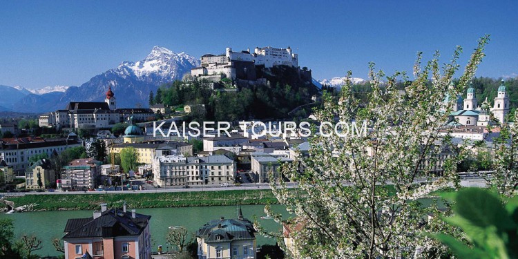 Замок на горе в Зальцбурге