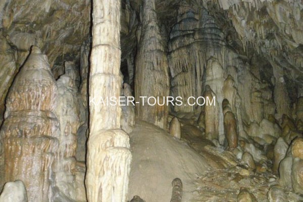 Поездка с детьми в сталактитовую пещеру в Гриффтен