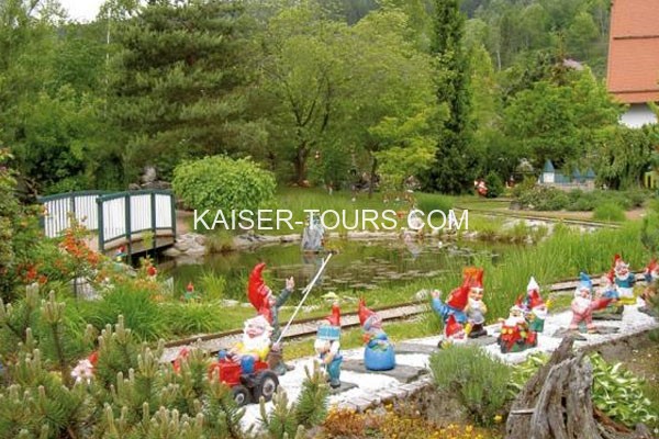 Поездка с детьми в парк гномов Гурк