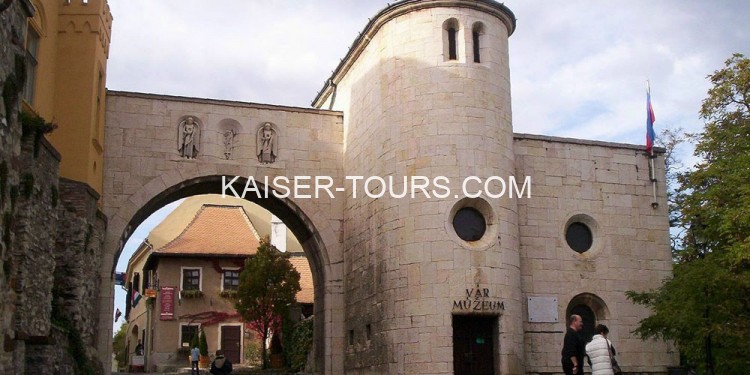 Экскурсия по маршруту Секешфехервар - Веспрем - Херенд  из Будапешта