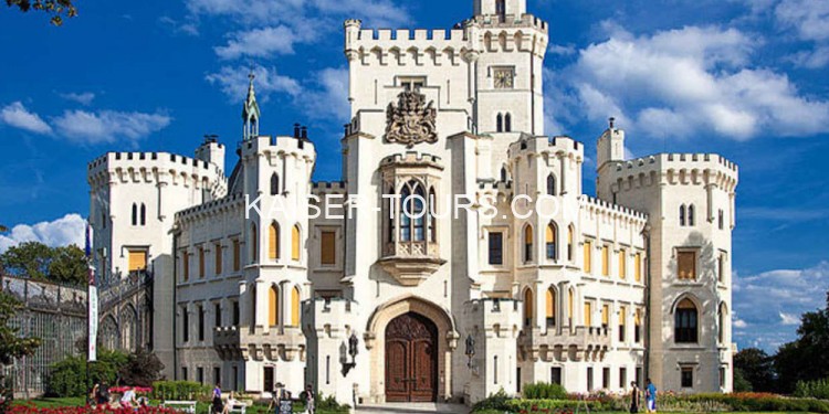 Экскурсия из Праги в Чешский Крумлов и замок Глубока над Влтавой