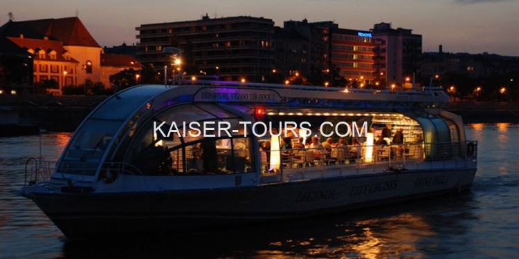 Вечерняя прогулка по Дунаю на теплоходе «Легенда» с ужином из Будапешта