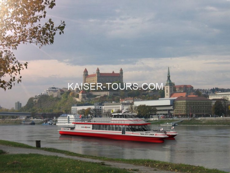 Лайнер Twin City в Братиславе